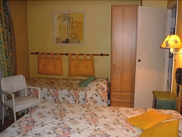 Imagen de la habitación del Hotel HOTEL LE PERIGORD. Foto 12
