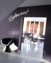 Imagen del bar/restaurante del Hotel HOTEL LES JASSES DE CAMARGUE. Foto 4