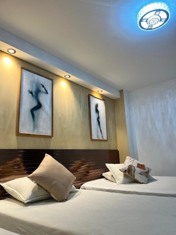 Imagen de la habitación del Hotel HOTEL LESUS. Foto 12