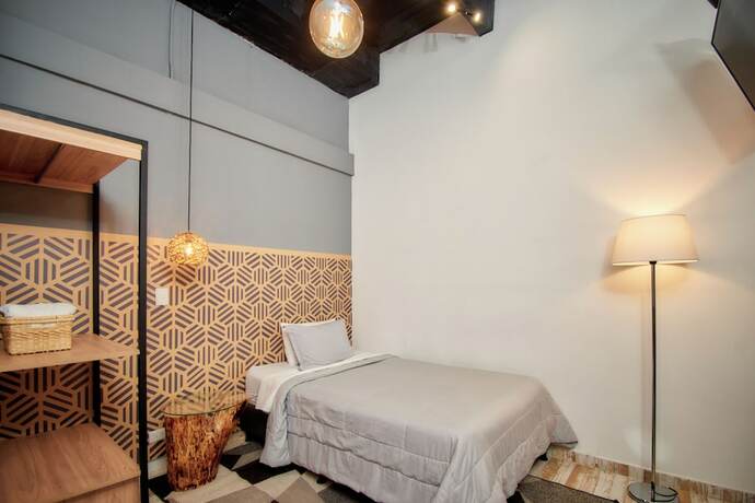 Imagen general del Hotel HOTEL LEXUM. Foto 1