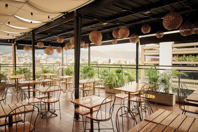 Imagen general del Hotel HOTEL LEXUM. Foto 13