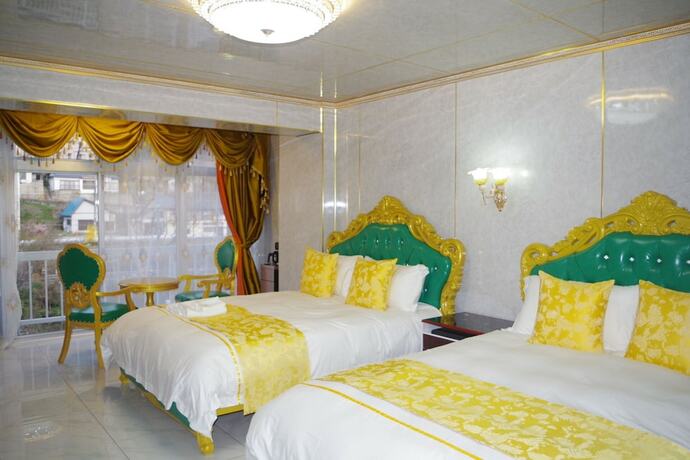 Imagen de la habitación del Hotel HOTEL LOMOSA. Foto 12