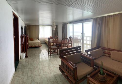 Imagen general del Hotel HOTEL LORD PIERRE. Foto 2