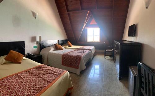 Imagen de la habitación del Hotel HOTEL LORD PIERRE. Foto 19