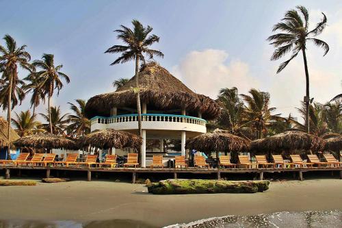 Imagen general del Hotel HOTEL LOS TAMBOS DEL CARIBE BEACH. Foto 13