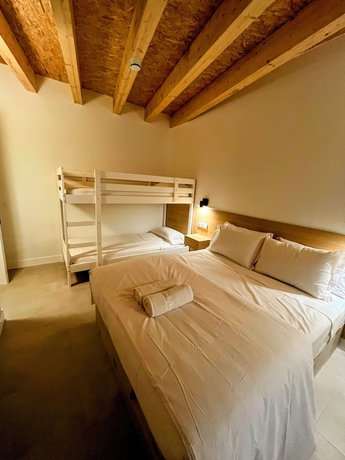 Imagen de la habitación del Hotel HOTEL LUNA NUEVA. Foto 4