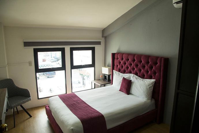 Imagen de la habitación del Hotel HOTEL LUNADA. Foto 8