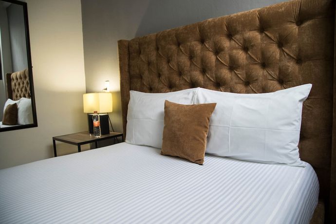 Imagen de la habitación del Hotel HOTEL LUNADA. Foto 15