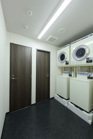 Imagen de los interiores del Hotel HOTEL LiVEMAX Meieki. Foto 10