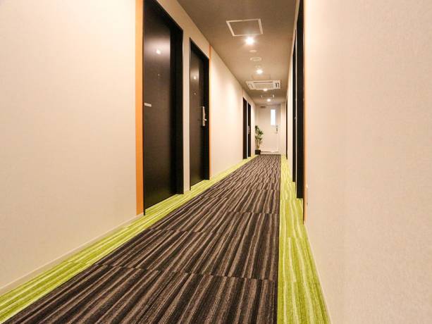Imagen de los interiores del Hotel HOTEL LiVEMAX Niigata Ekimae. Foto 13