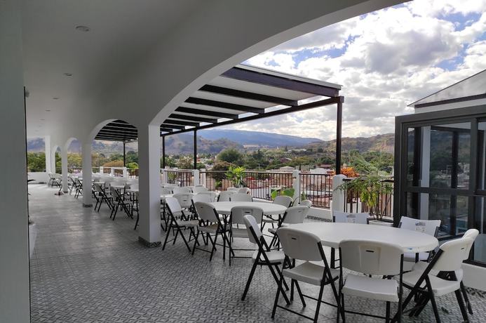 Imagen de la habitación del Hotel HOTEL MANADIA. Foto 5