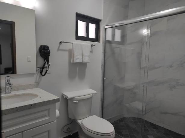 Imagen de la habitación del Hotel HOTEL MANADIA. Foto 11