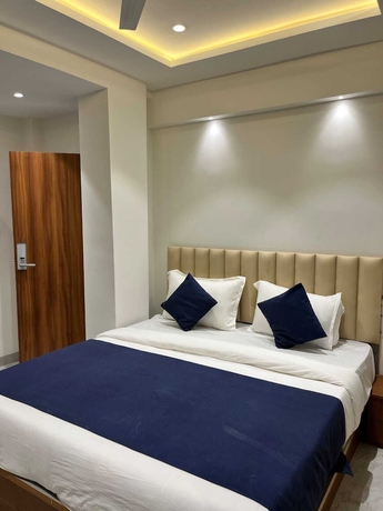 Imagen de la habitación del Hotel HOTEL MANGALAM REGENCY. Foto 7