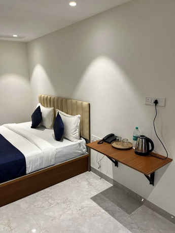 Imagen de la habitación del Hotel HOTEL MANGALAM REGENCY. Foto 8