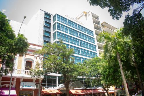 Imagen general del Hotel HOTEL MANZUR. Foto 1
