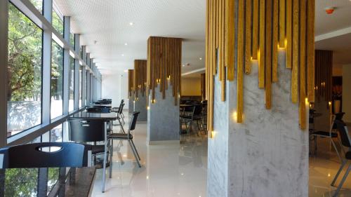 Imagen general del Hotel HOTEL MANZUR. Foto 16