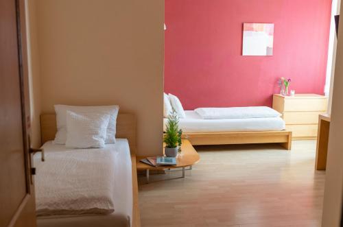 Imagen de la habitación del Hotel HOTEL MARIA. Foto 17