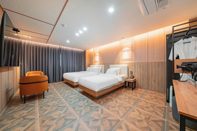 Imagen de la habitación del Hotel HOTEL MARIESTAY TAEN. Foto 9