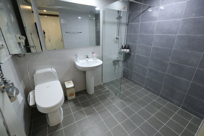 Imagen general del Hotel HOTEL MARINE. Foto 11