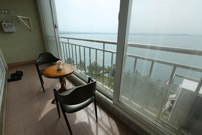 Imagen de la habitación del Hotel HOTEL MARINE. Foto 24