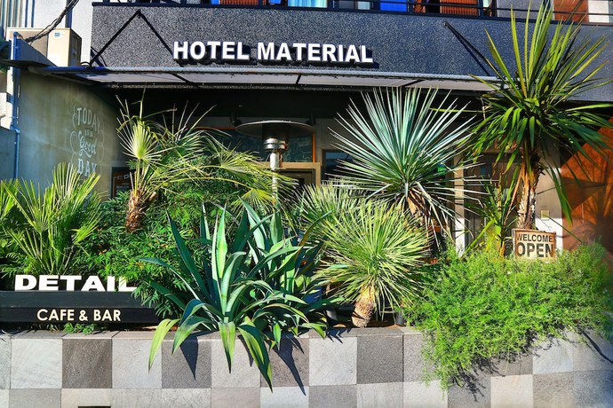 Imagen general del Hotel HOTEL MATERIAL. Foto 1