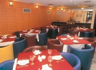 Imagen del bar/restaurante del Hotel HOTEL MATIZ UBERL&Acirc;NDIA. Foto 3