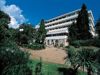 Imagen de los exteriores del Hotel HOTEL MEDITERAN RABAC. Foto 6