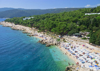 Imagen de los exteriores del Hotel HOTEL MEDITERAN RABAC. Foto 7