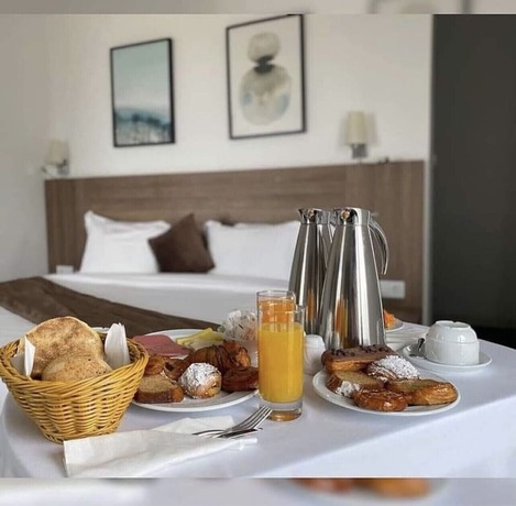 Imagen general del Hotel HOTEL MH. Foto 2