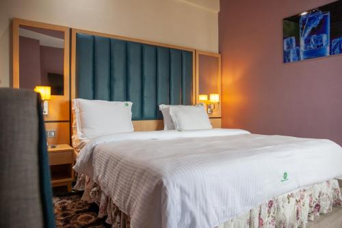 Imagen general del Hotel HOTEL MICKEL. Foto 5