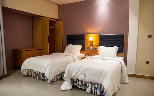 Imagen general del Hotel HOTEL MICKEL. Foto 11