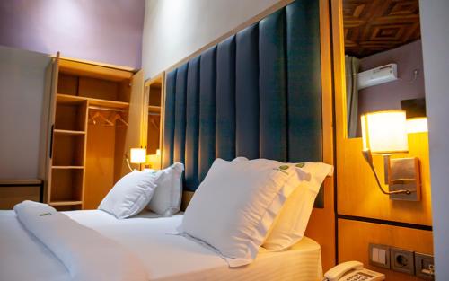 Imagen general del Hotel HOTEL MICKEL. Foto 12