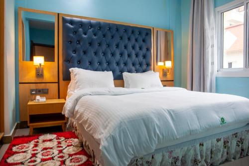 Imagen general del Hotel HOTEL MICKEL. Foto 15