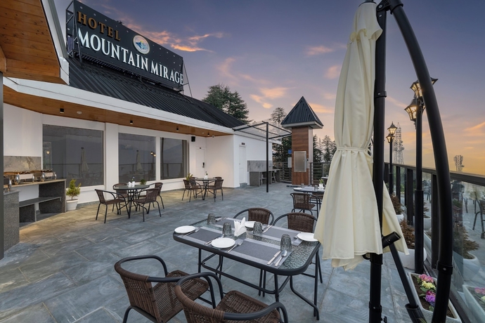 Imagen del bar/restaurante del Hotel HOTEL MOUNTAIN MIRAGE. Foto 4
