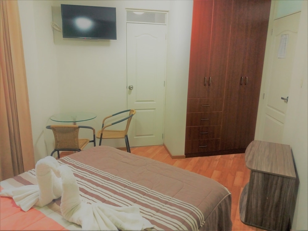 Imagen de la habitación del Hotel HOTEL MURCIA AREQUIPA. Foto 8