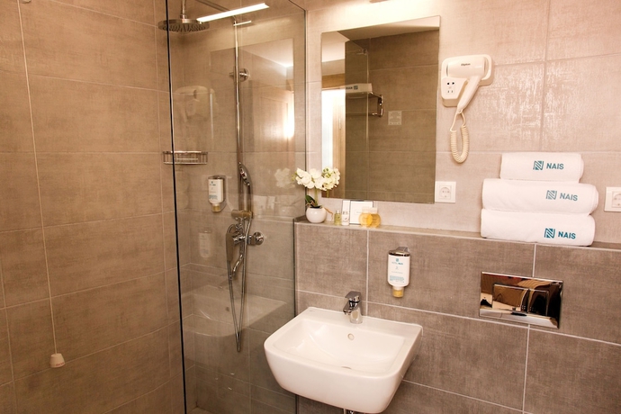 Imagen de la habitación del Hotel HOTEL NAIS. Foto 3