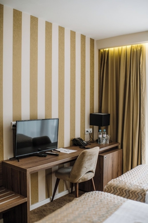 Imagen de la habitación del Hotel HOTEL NAIS. Foto 8