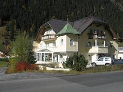Imagen general del Hotel HOTEL NEDER. Foto 15