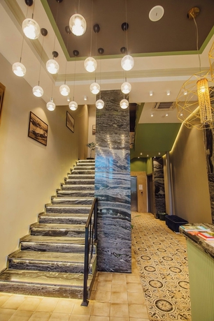 Imagen de los interiores del Hotel HOTEL NEON. Foto 12