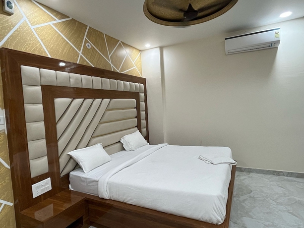 Imagen de la habitación del Hotel HOTEL NEW KASHI PALACE. Foto 3