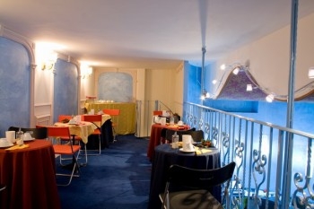 Imagen general del Hotel HOTEL NICHOLAS. Foto 6