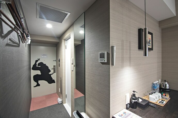 Imagen de la habitación del Hotel HOTEL NINJA BLACK. Foto 17