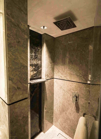 Imagen de la habitación del Hotel HOTEL NOAH SPIRE. Foto 9