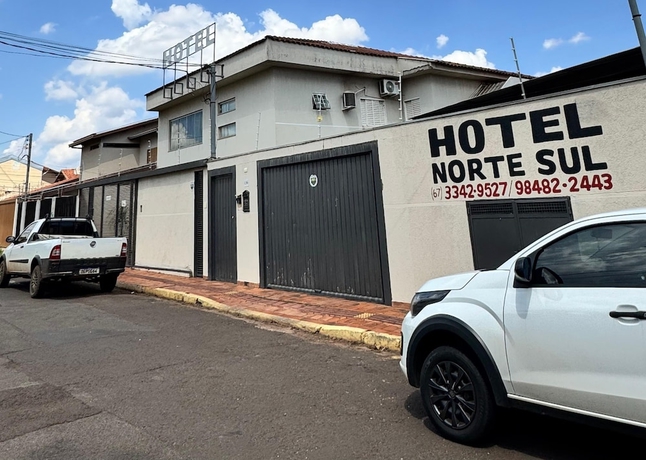 Imagen de los interiores del Hotel HOTEL NORTE SUL. Foto 13