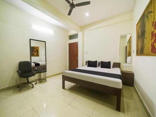 Imagen de la habitación del Hotel HOTEL O RAJ Mahal. Foto 18