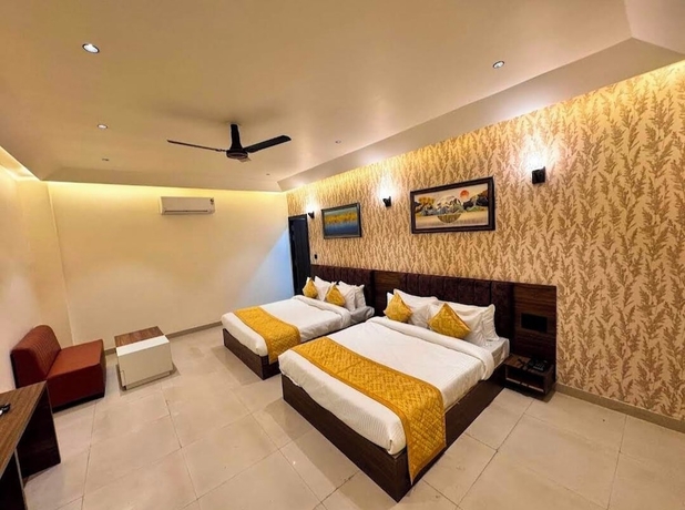 Imagen de la habitación del Hotel HOTEL PARAS CHITTORGARH. Foto 12