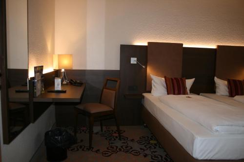 Imagen de la habitación del Hotel HOTEL PARQ&Eacute;O im A66. Foto 6