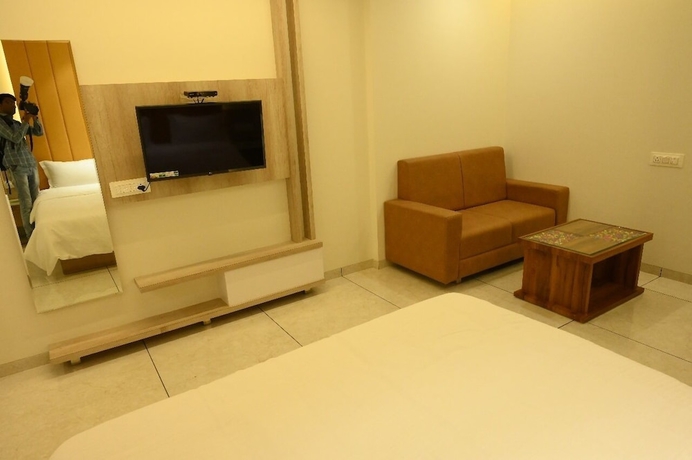 Imagen de la habitación del Hotel HOTEL PARQOTEL. Foto 5