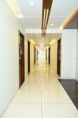 Imagen de los interiores del Hotel HOTEL PARQOTEL. Foto 14