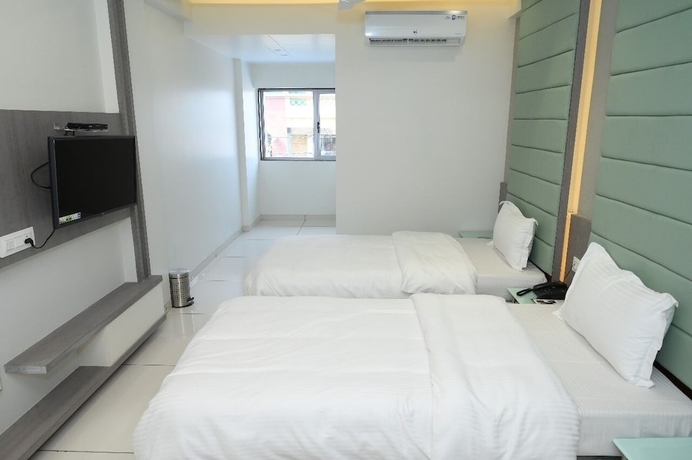 Imagen de la habitación del Hotel HOTEL PARQOTEL. Foto 9
